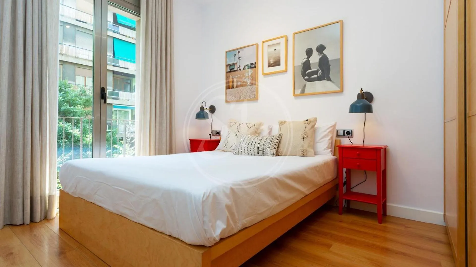 Comodo Apartamento En El Eixample Barcelona Apartment
