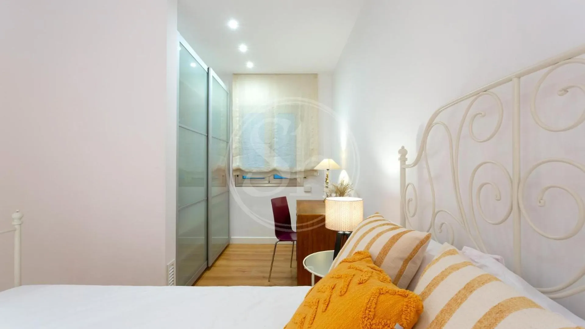 Comodo Apartamento En El Eixample Barcelona 0*,