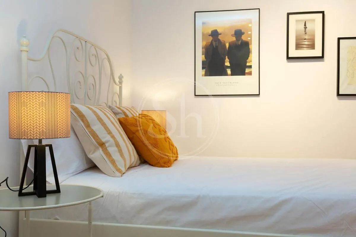 Comodo Apartamento En El Eixample Barcelona Apartment